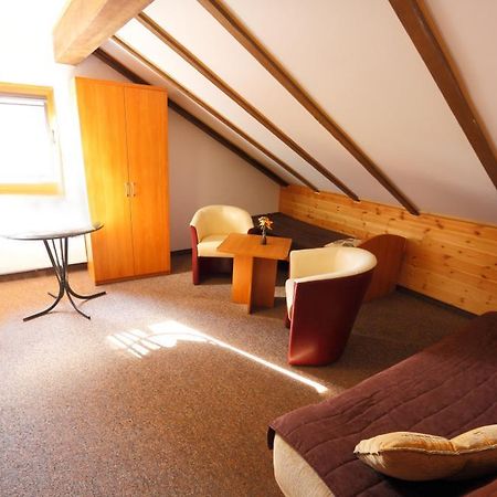 Bed and Breakfast Pensjonat Fala Устроне-Морске Экстерьер фото